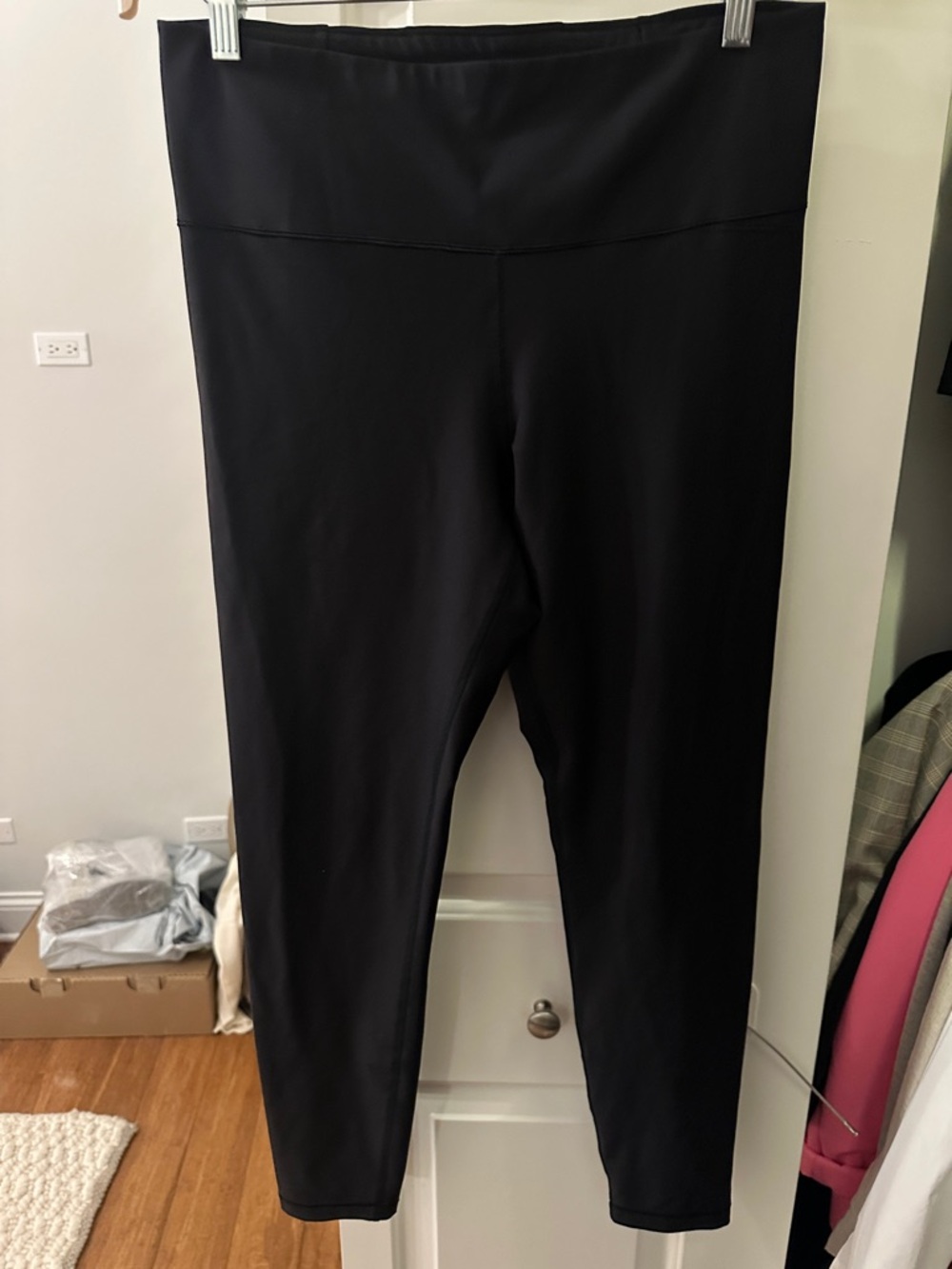 Athleta Solid Black Capri Leggings with High Waist